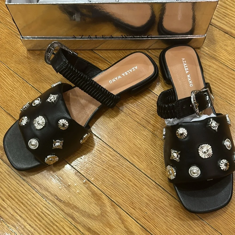 New Azaelea Wang studded sandals size 9 - Picture 1 of 4
